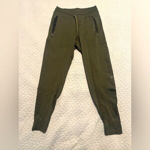 Lululemon Engineered Warmth Joggers (M)